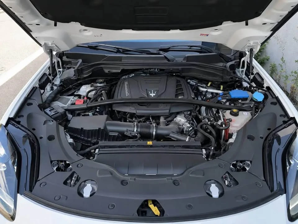 2023 Maserati Grecale - Image 18 of 20