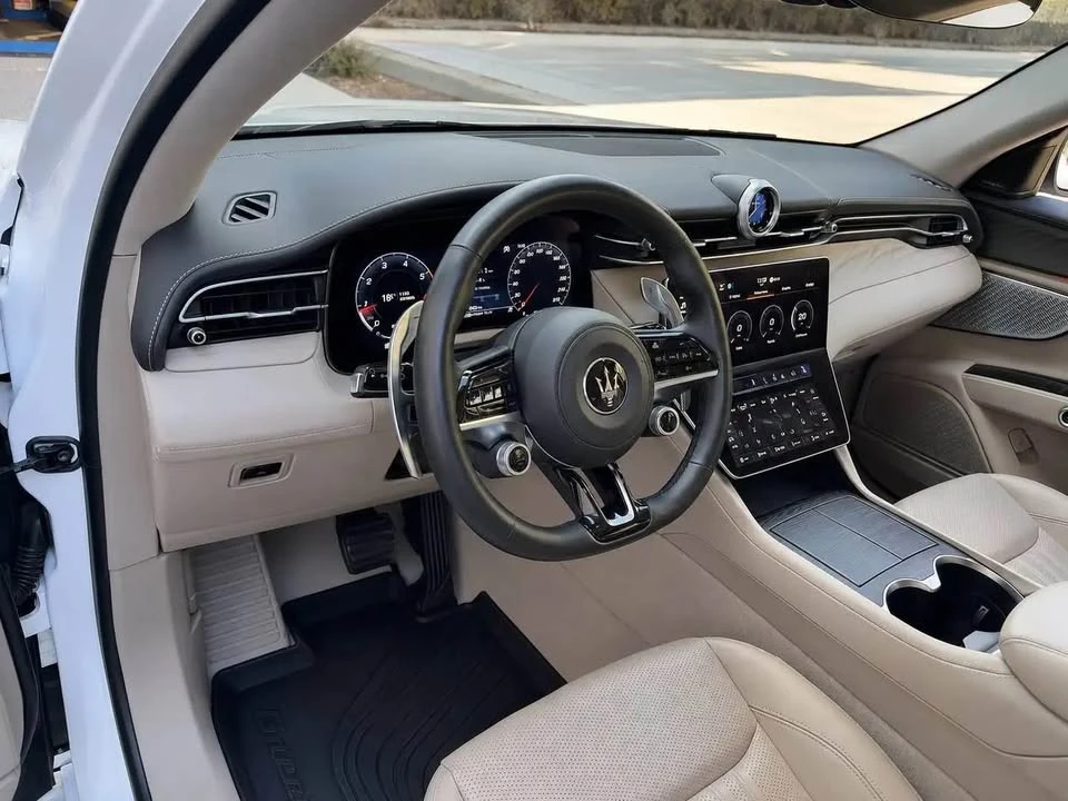 2023 Maserati Grecale - Image 12 of 20