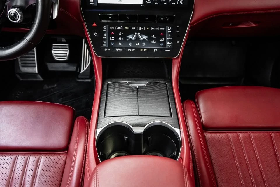 2023 Maserati Grecale - Image 10 of 20