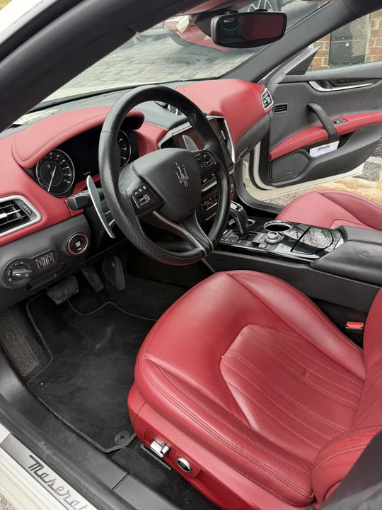 2023 Maserati Ghibli 3rd Gen - Image 15 of 19