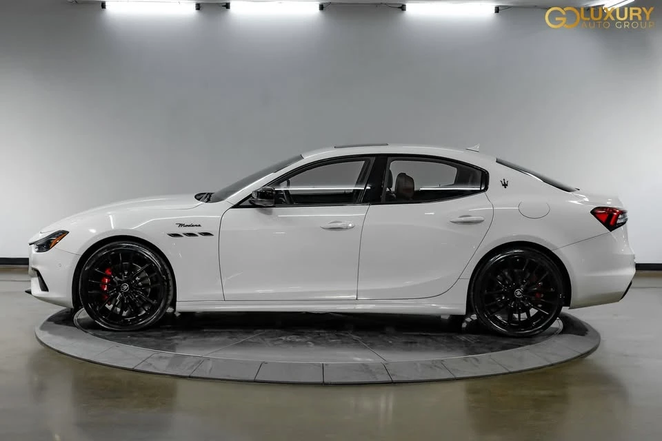 2023 Maserati Ghibli 3rd Gen - Image 9 of 20