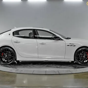 2023 Maserati Ghibli Modena
