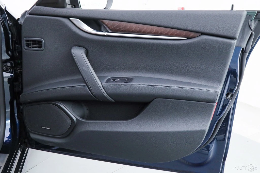 2023 Maserati Ghibli 3rd Gen - Image 11 of 21