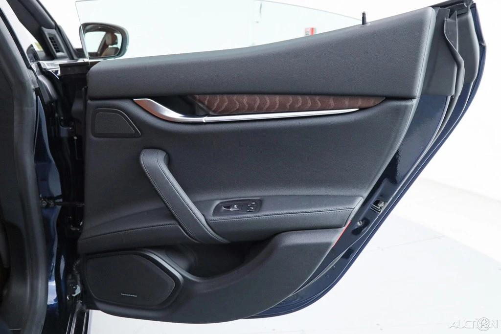 2023 Maserati Ghibli 3rd Gen - Image 14 of 21