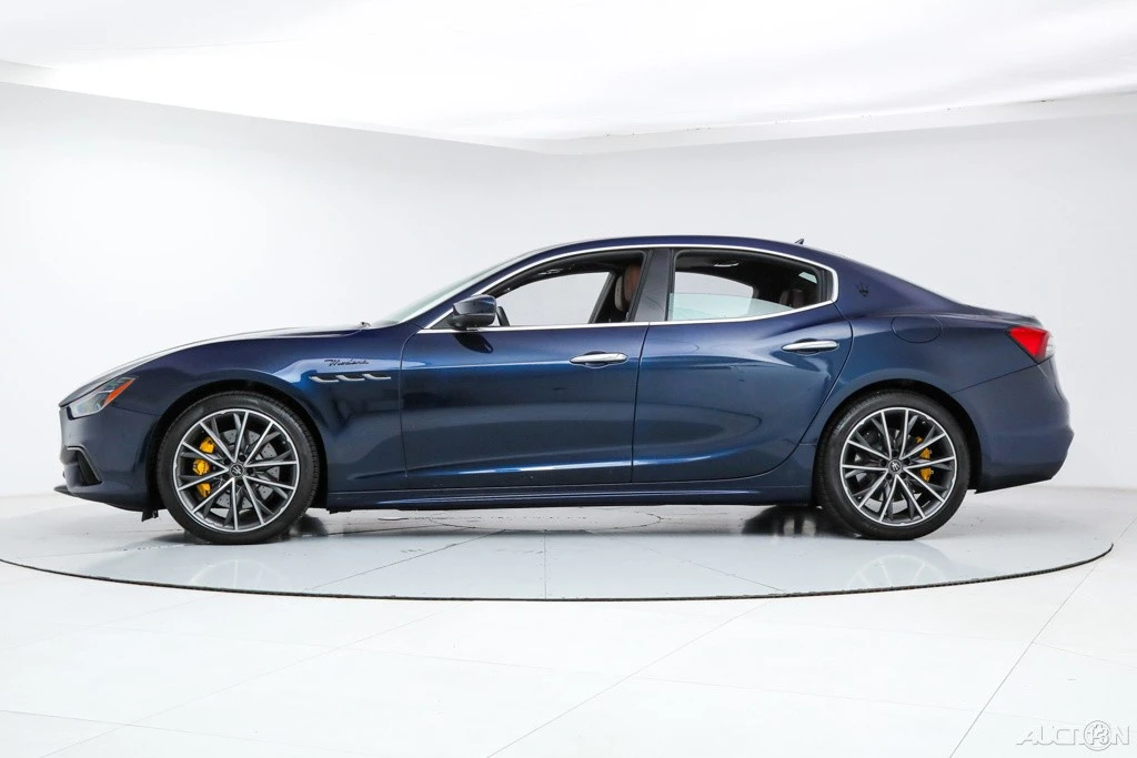 2023 Maserati Ghibli 3rd Gen - Image 2 of 21