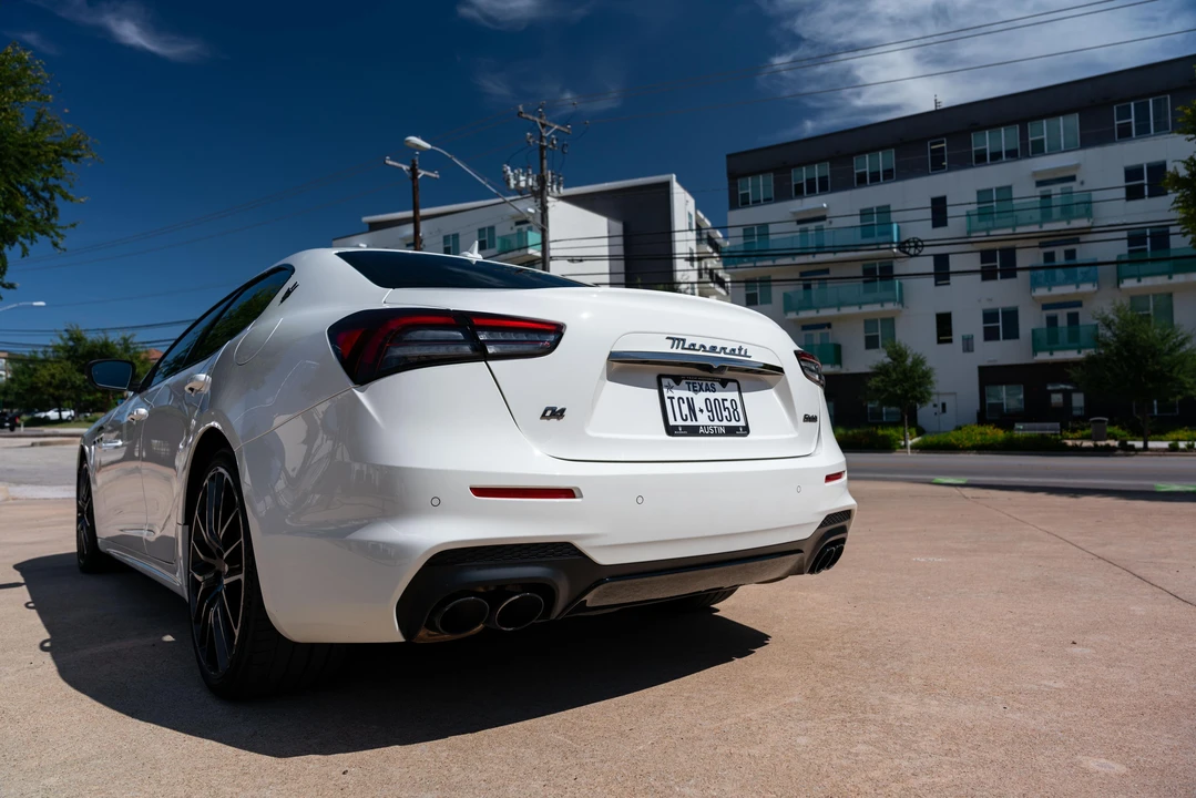 2023 Maserati Ghibli 3rd Gen - Image 15 of 31