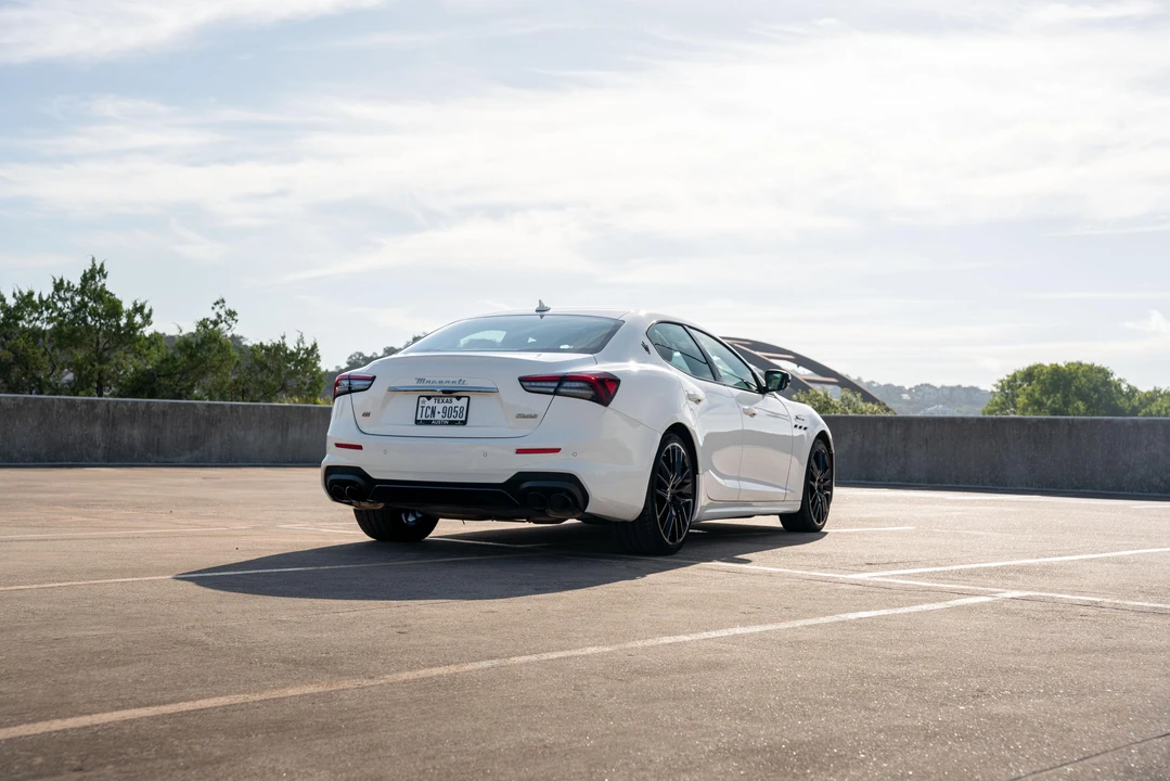 2023 Maserati Ghibli 3rd Gen - Image 18 of 31