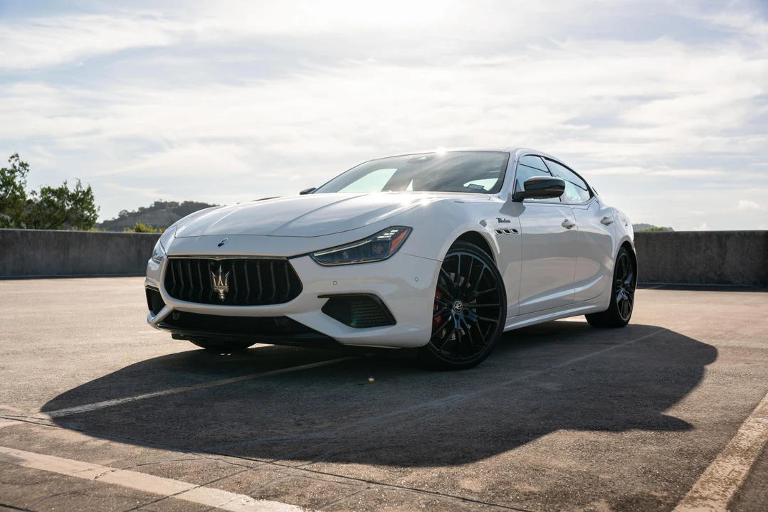 2023 Maserati Ghibli 3rd Gen - Image 7 of 31