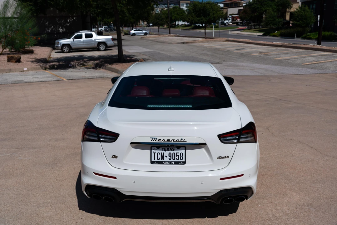 2023 Maserati Ghibli 3rd Gen - Image 16 of 31