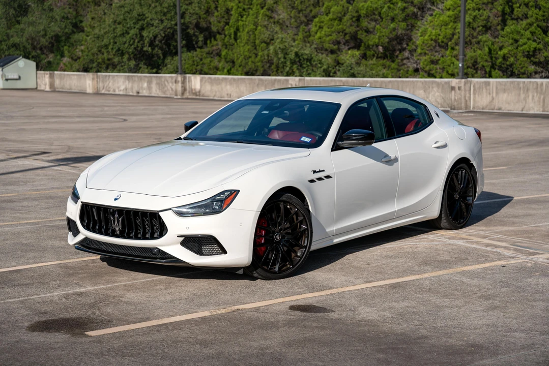 2023 Maserati Ghibli 3rd Gen - Image 11 of 31