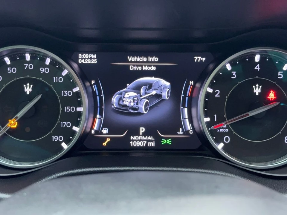 2023 Maserati Ghibli 3rd Gen - Image 24 of 31