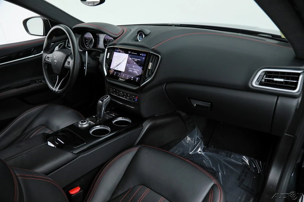 2023 Maserati Ghibli 3rd Gen - Image 12 of 21