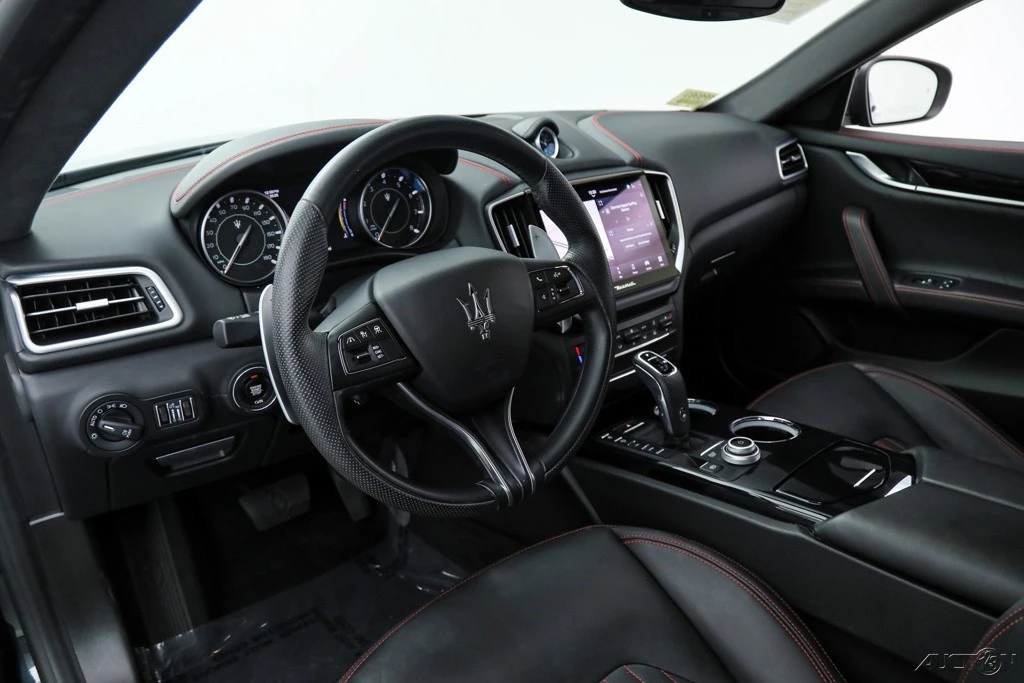 2023 Maserati Ghibli 3rd Gen - Image 17 of 21