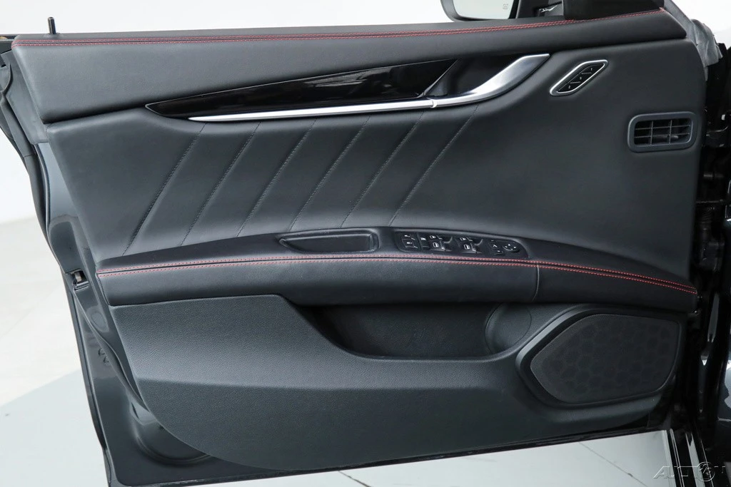 2023 Maserati Ghibli 3rd Gen - Image 16 of 21