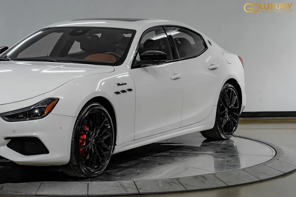 2023 Maserati Ghibli 3rd Gen - Image 8 of 17