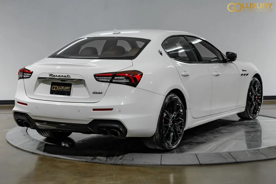 2023 Maserati Ghibli 3rd Gen - Image 10 of 17