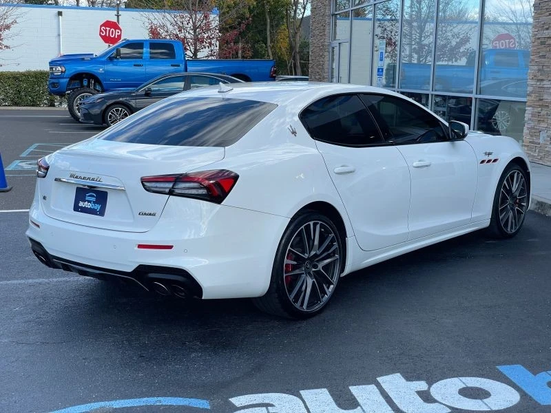 2023 Maserati Ghibli 3rd Gen - Image 11 of 12