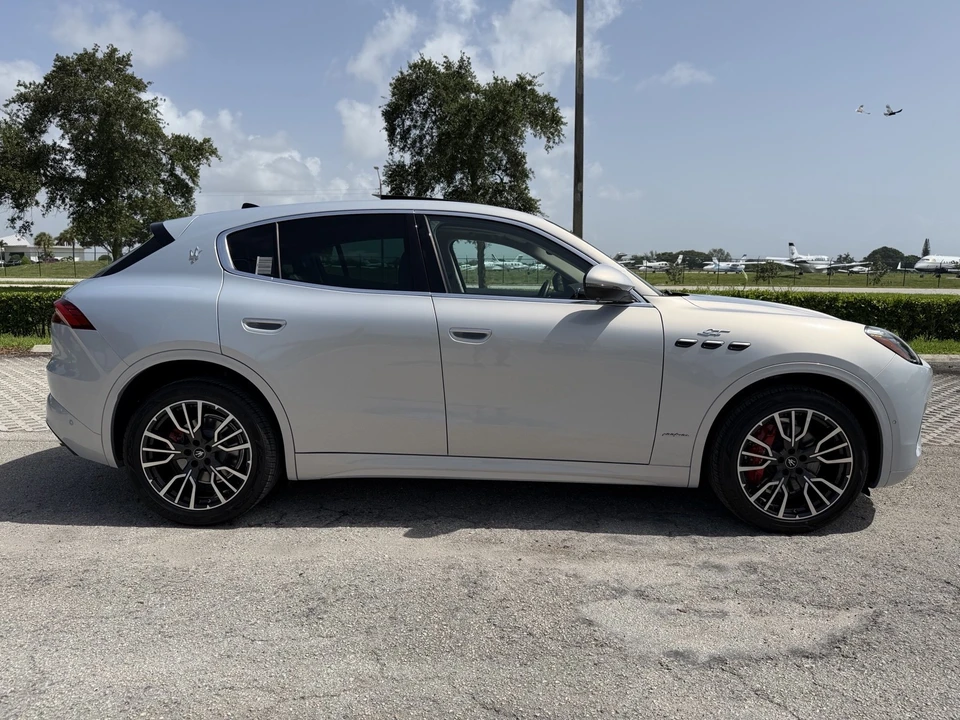 2023 Maserati Grecale - Image 18 of 31