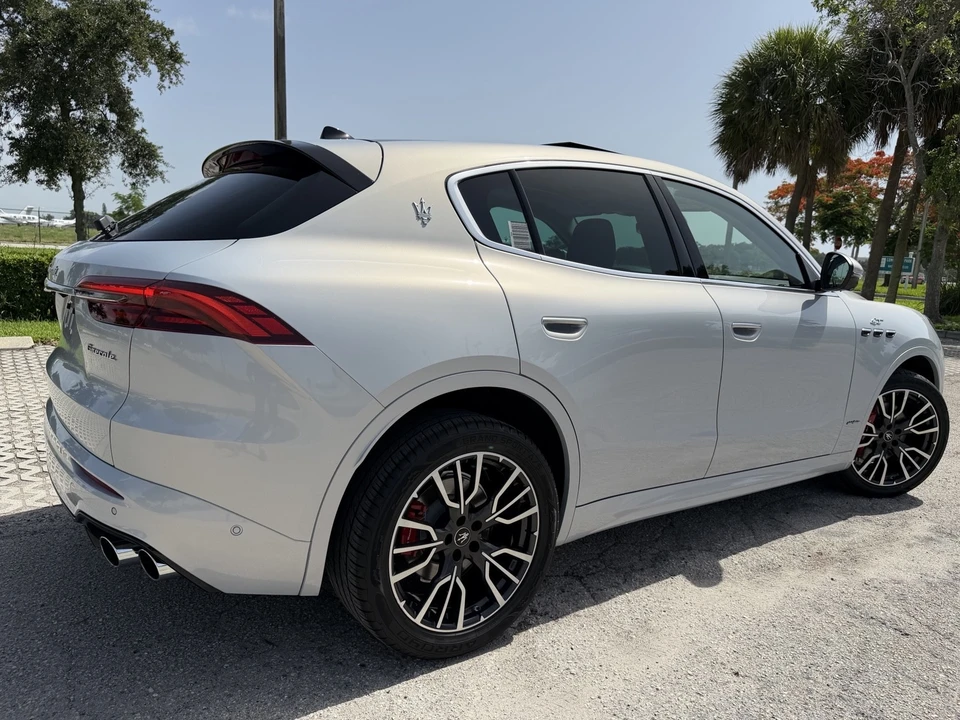 2023 Maserati Grecale - Image 21 of 31