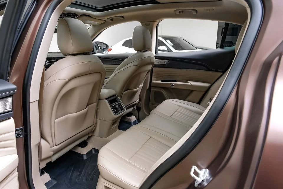 2023 Maserati Grecale - Image 6 of 20