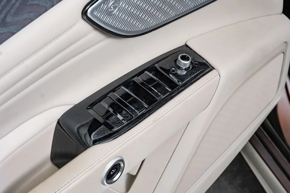 2023 Maserati Grecale - Image 7 of 20