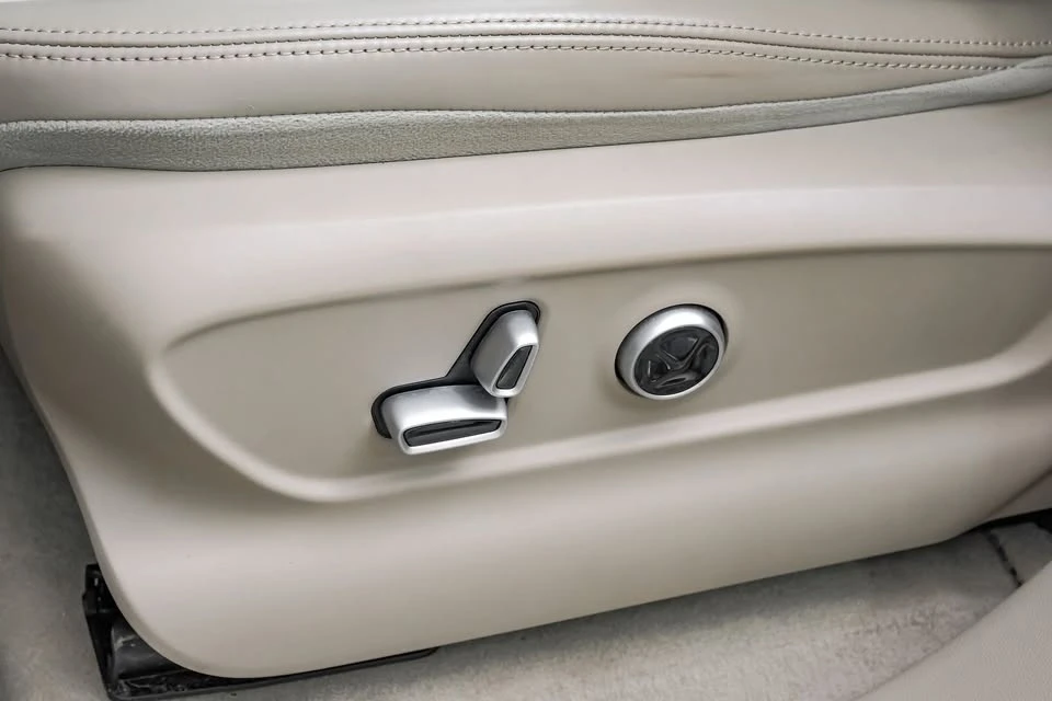 2023 Maserati Grecale - Image 18 of 20