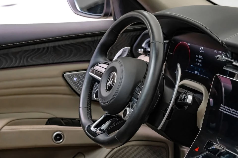 2023 Maserati Grecale - Image 13 of 20