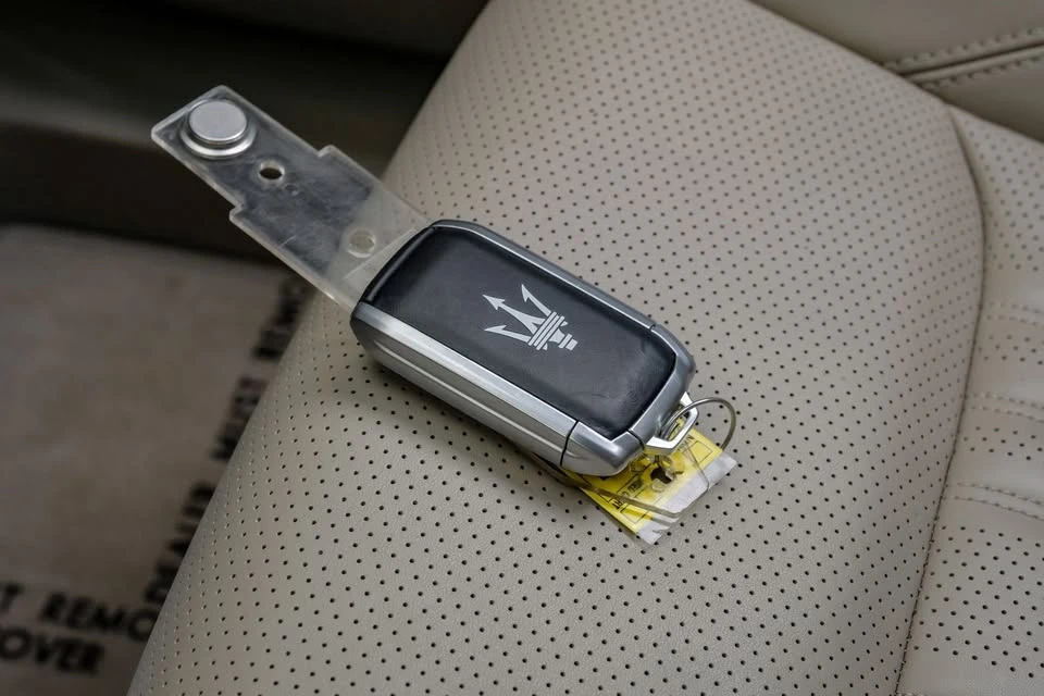 2023 Maserati Grecale - Image 2 of 20