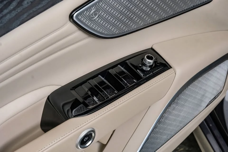 2023 Maserati Grecale - Image 16 of 20