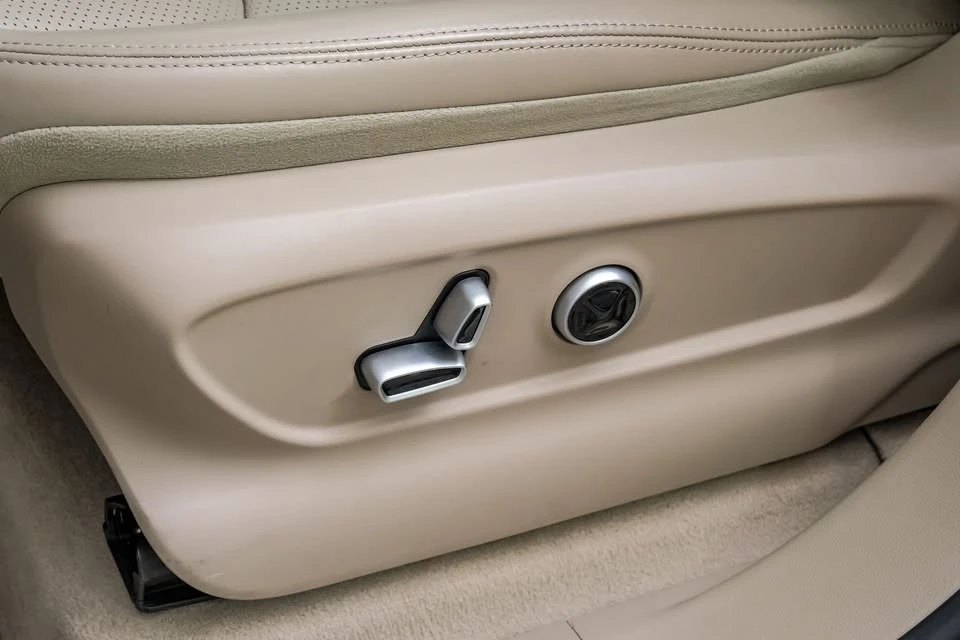 2023 Maserati Grecale - Image 17 of 20