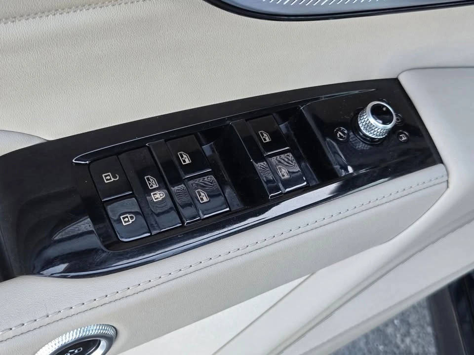 2023 Maserati Grecale - Image 10 of 20