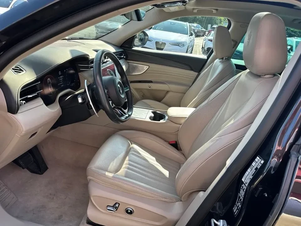 2023 Maserati Grecale - Image 11 of 20