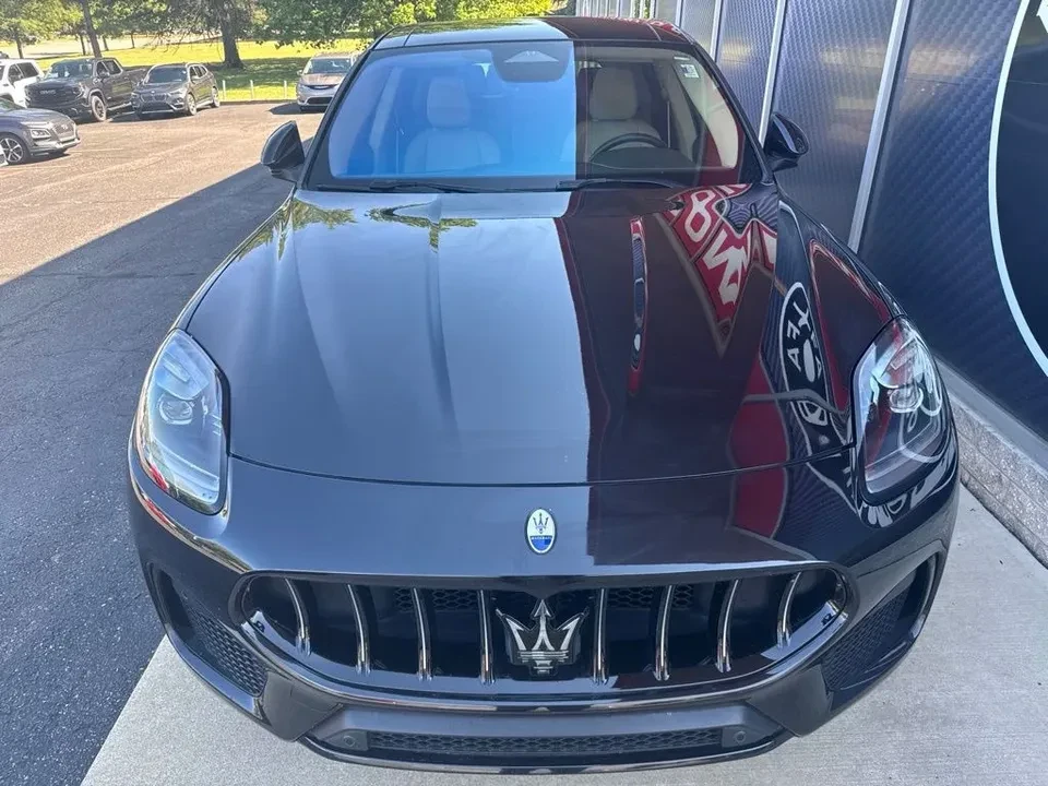 2023 Maserati Grecale - Image 2 of 20