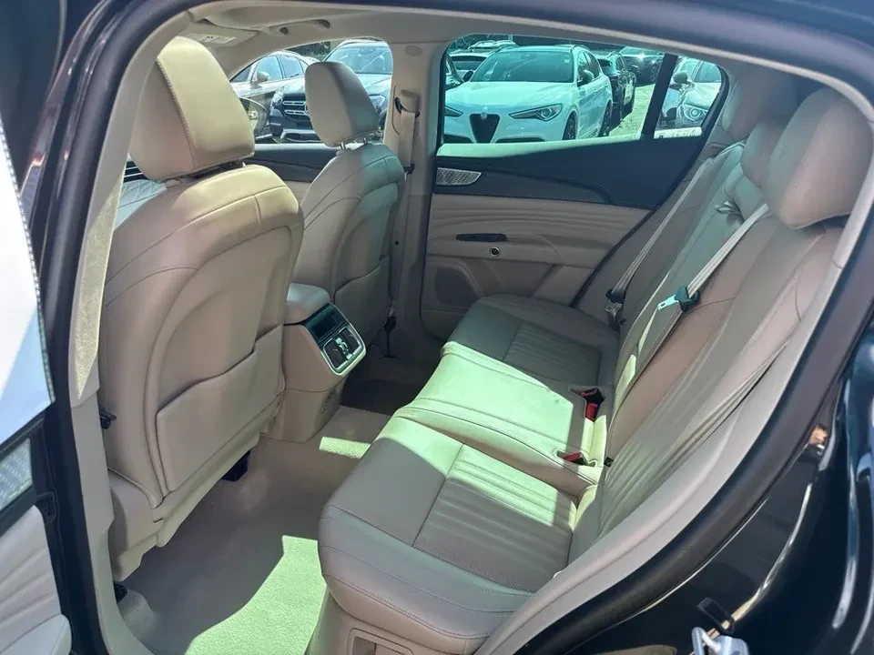 2023 Maserati Grecale - Image 18 of 20