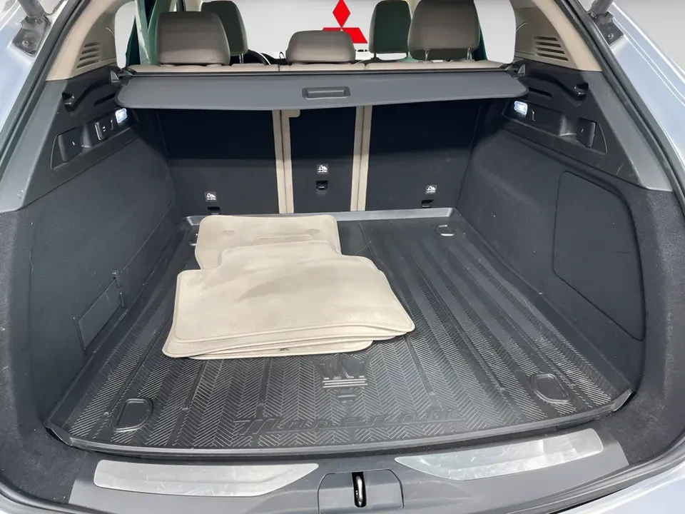 2023 Maserati Grecale - Image 16 of 17