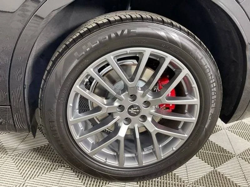 2023 Maserati Grecale - Image 9 of 20
