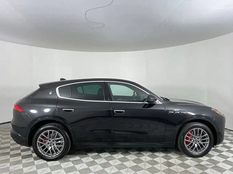 2023 Maserati Grecale - Image 4 of 20
