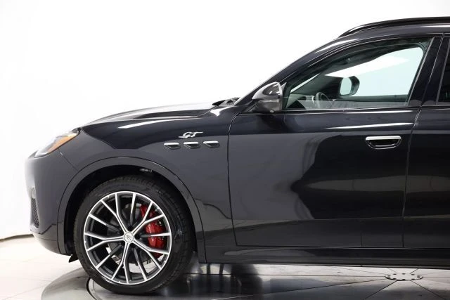 2023 Maserati Grecale - Image 7 of 12