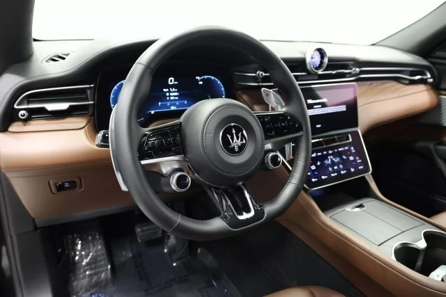 2023 Maserati Grecale - Image 2 of 12