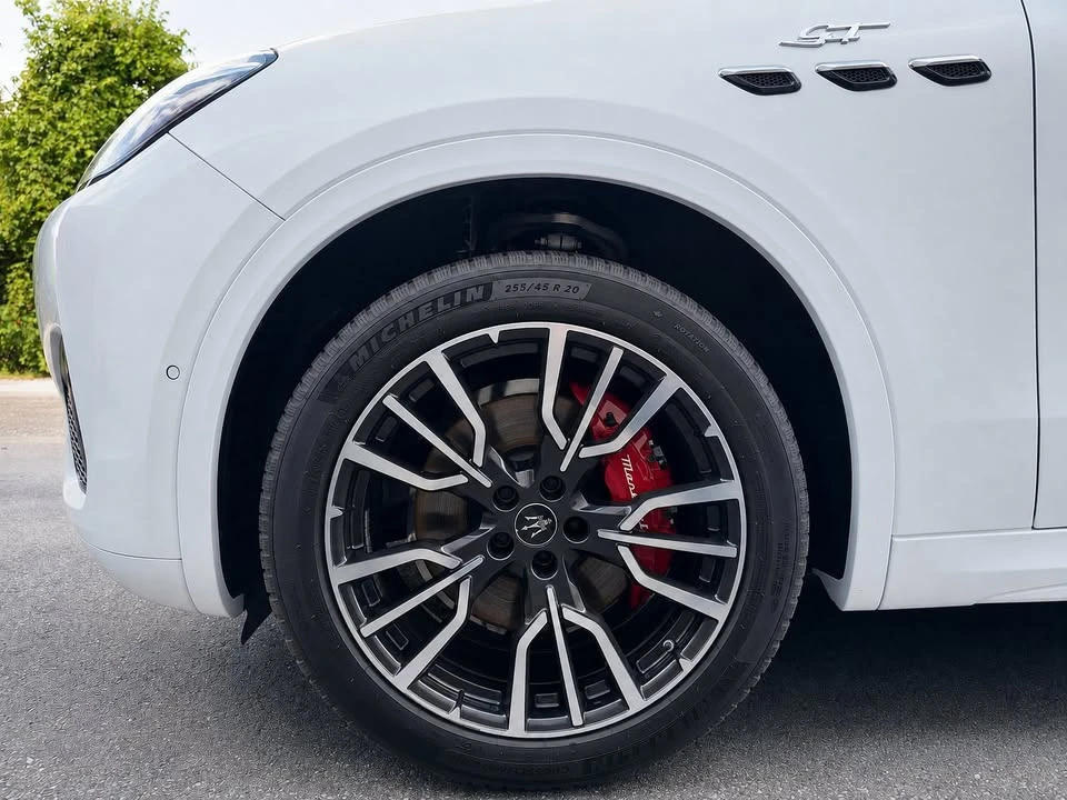 2023 Maserati Grecale - Image 18 of 19