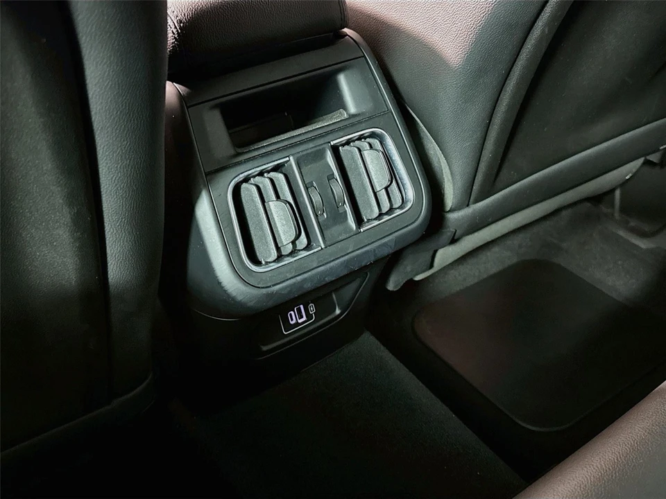 2023 Maserati Grecale - Image 21 of 31