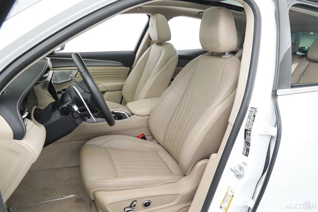 2023 Maserati Grecale - Image 15 of 21