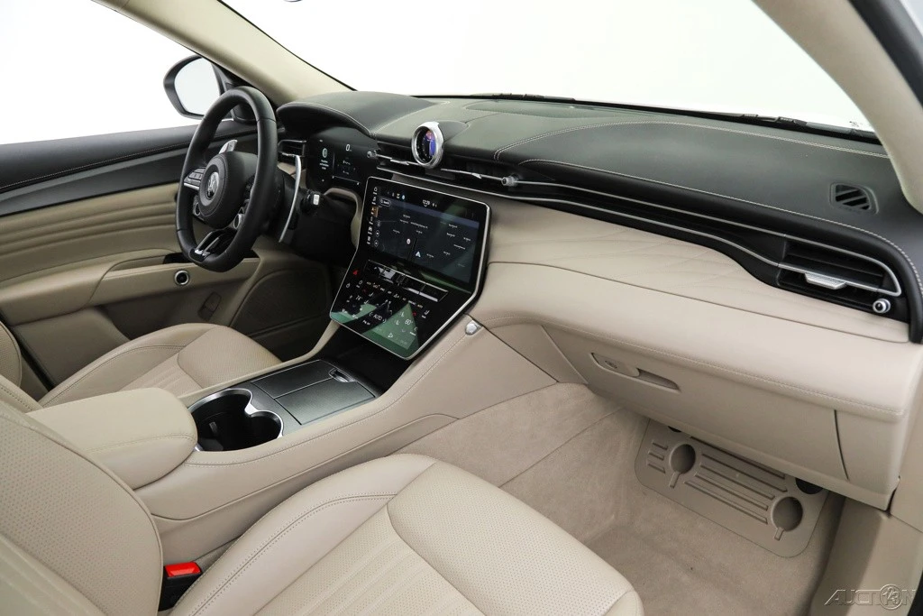 2023 Maserati Grecale - Image 10 of 21