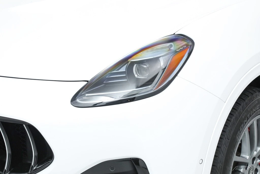 2023 Maserati Grecale - Image 8 of 21