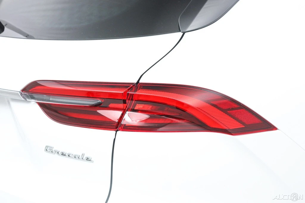 2023 Maserati Grecale - Image 17 of 21