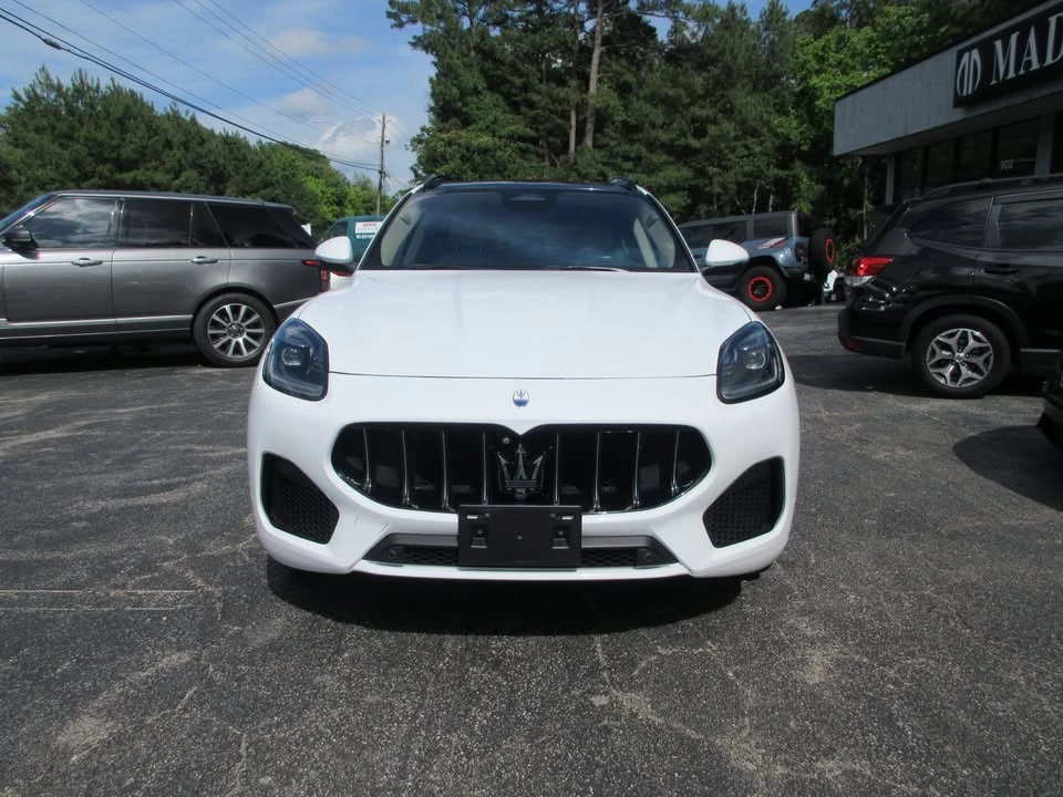 2023 Maserati Grecale - Image 2 of 9