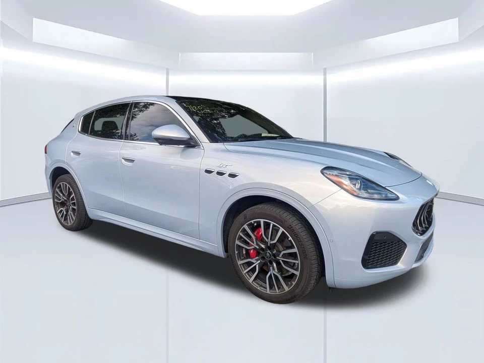 2023 Maserati Grecale - Image 2 of 30