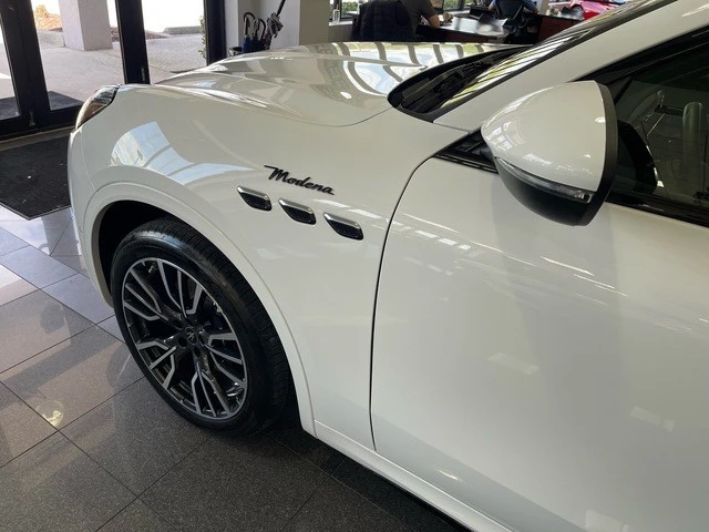 2023 Maserati Grecale - Image 13 of 31