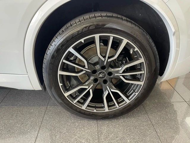 2023 Maserati Grecale - Image 23 of 31