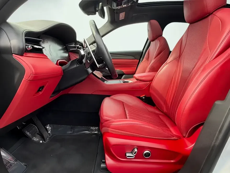 2023 Maserati Grecale - Image 17 of 20